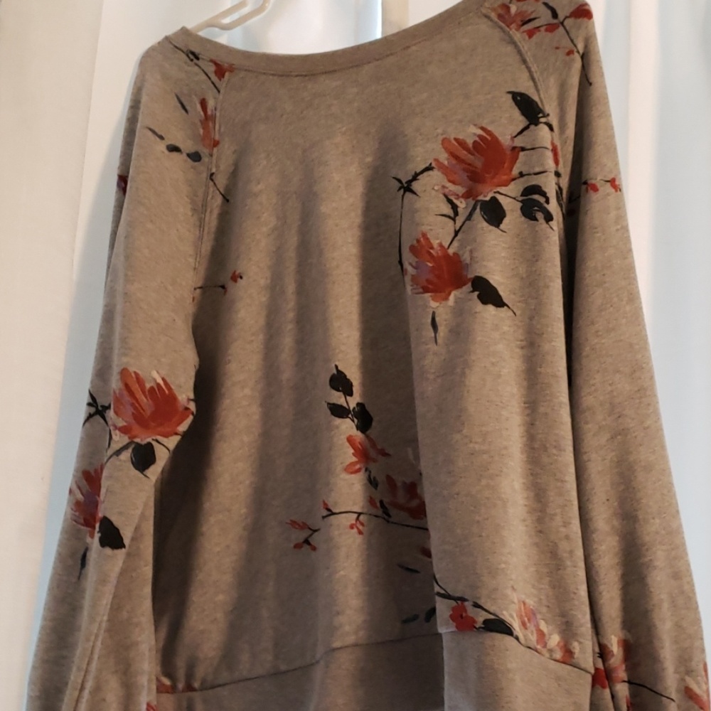Floral Sweatshirt